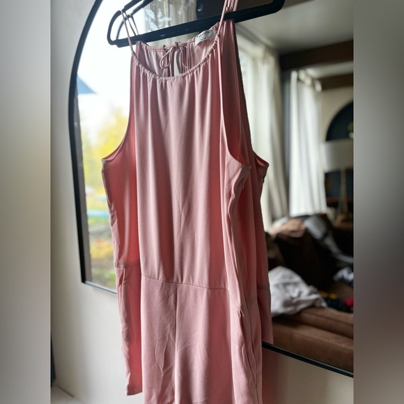 ARITZIA BABATON | Salvador romper | size 8 - Picture 7 of 8